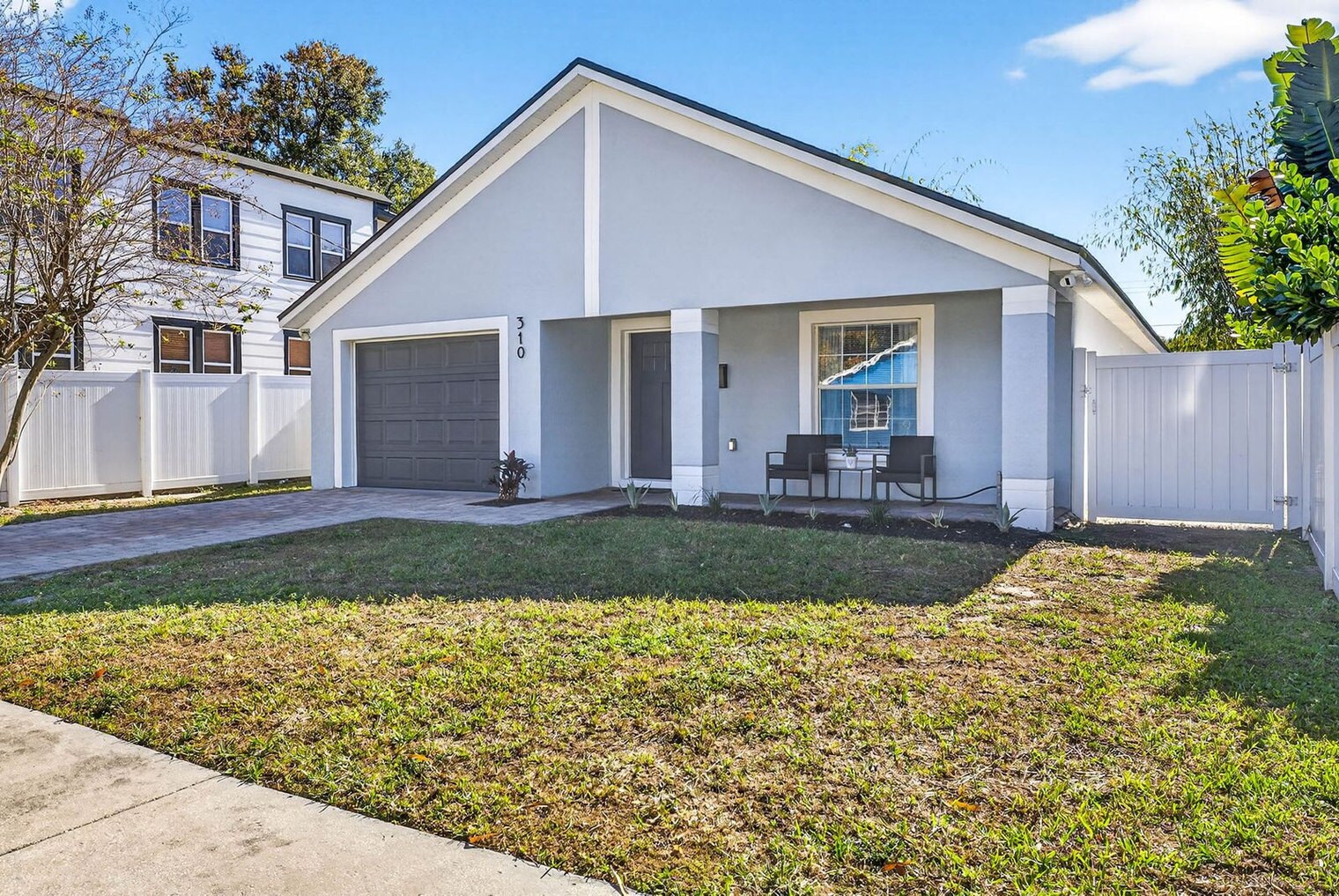 Building Photo - 310 W Warren Ave