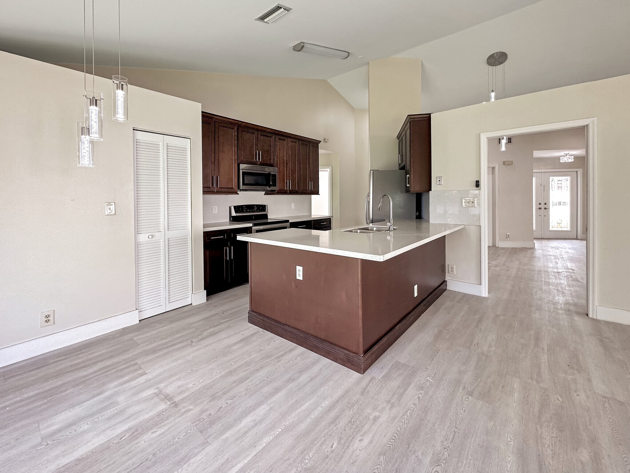 Building Photo - 7360 NW 54th St