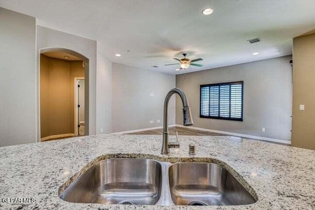 Building Photo - 13197 Hazy