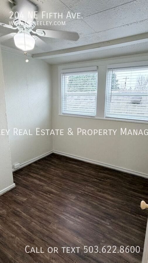 Building Photo - 204 NE Fifth Ave.-