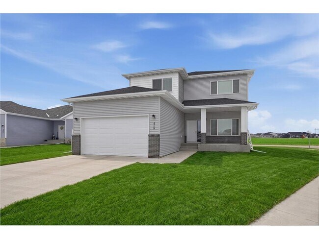 Building Photo - 4759 32nd St S