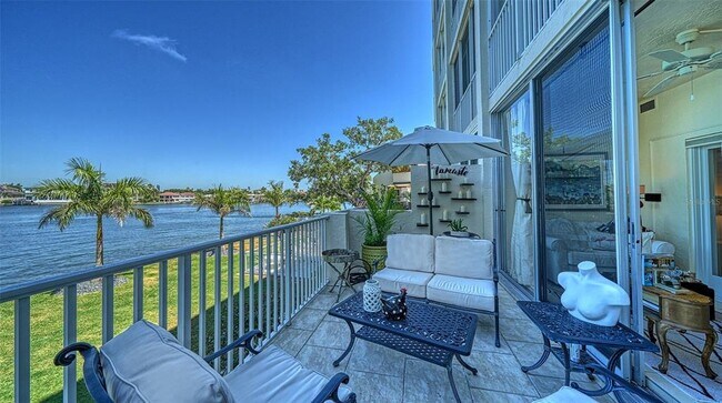 Building Photo - 1355 S Portofino Dr