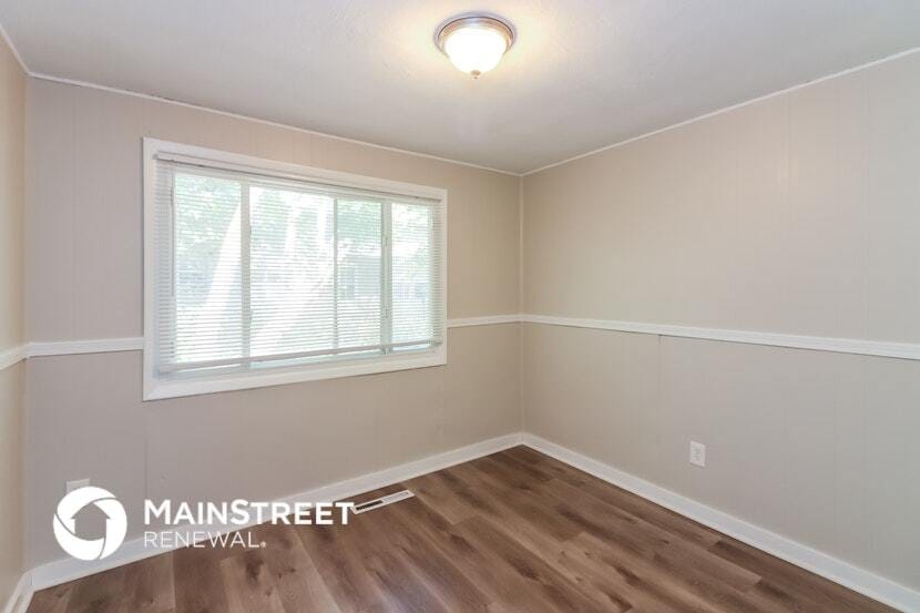 Building Photo - 8067 Norwich Dr