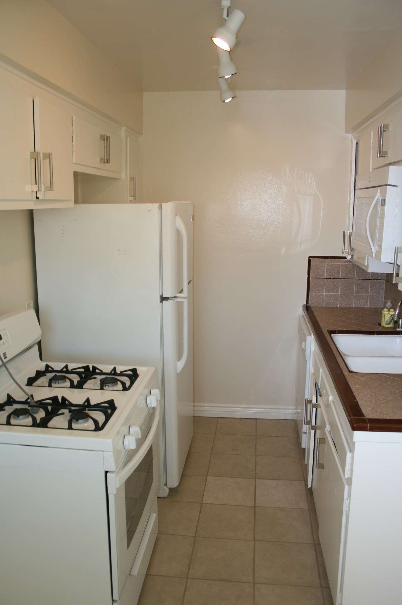 Building Photo - 3569 N E St