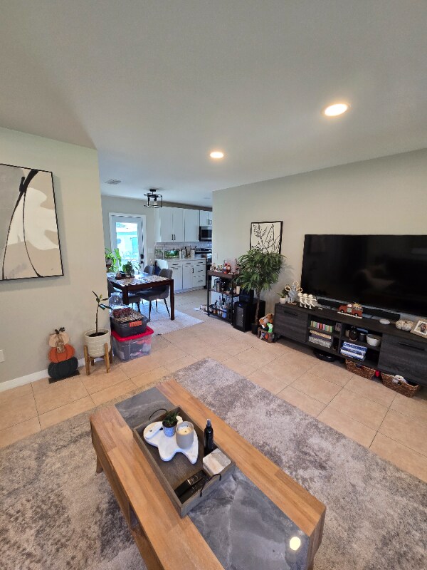 Building Photo - 103 Alhambra Ave