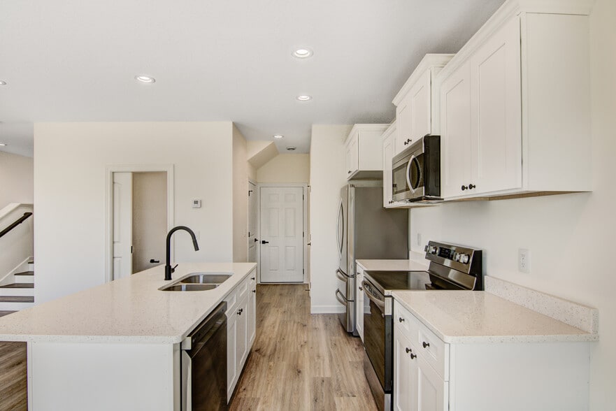 Building Photo - 1047 Dailey Pl