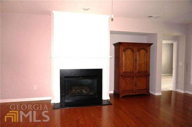 Building Photo - 6026 Creekside Ln