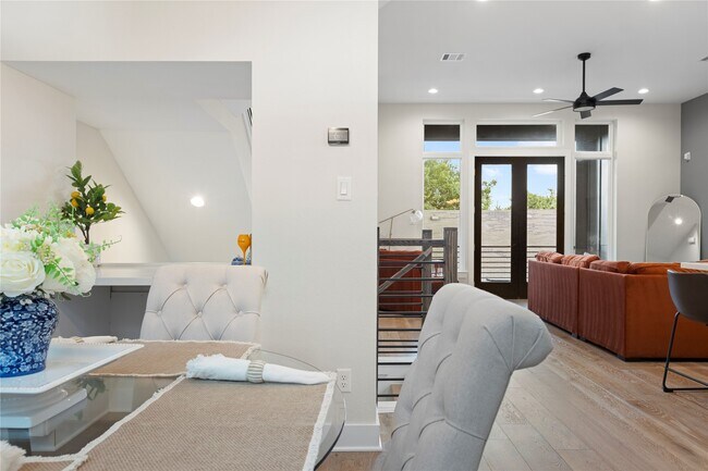 Building Photo - 1410 Milby St