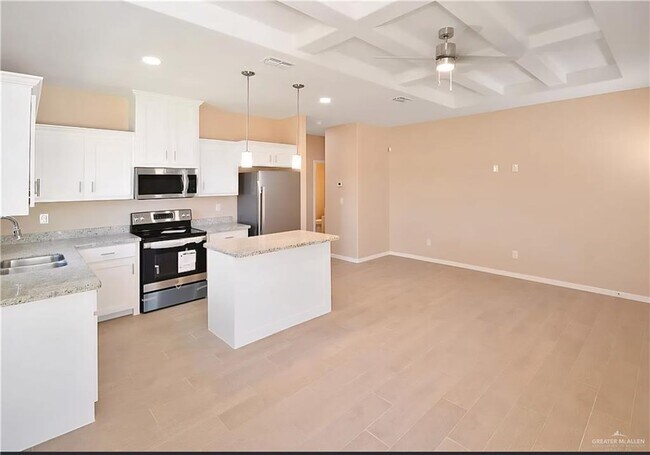 Building Photo - 23 West Dr