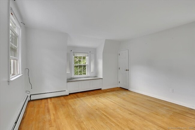 Building Photo - 77 Hemlock Ridge
