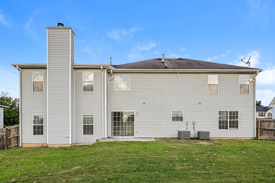 Building Photo - 2088 Strang Blvd