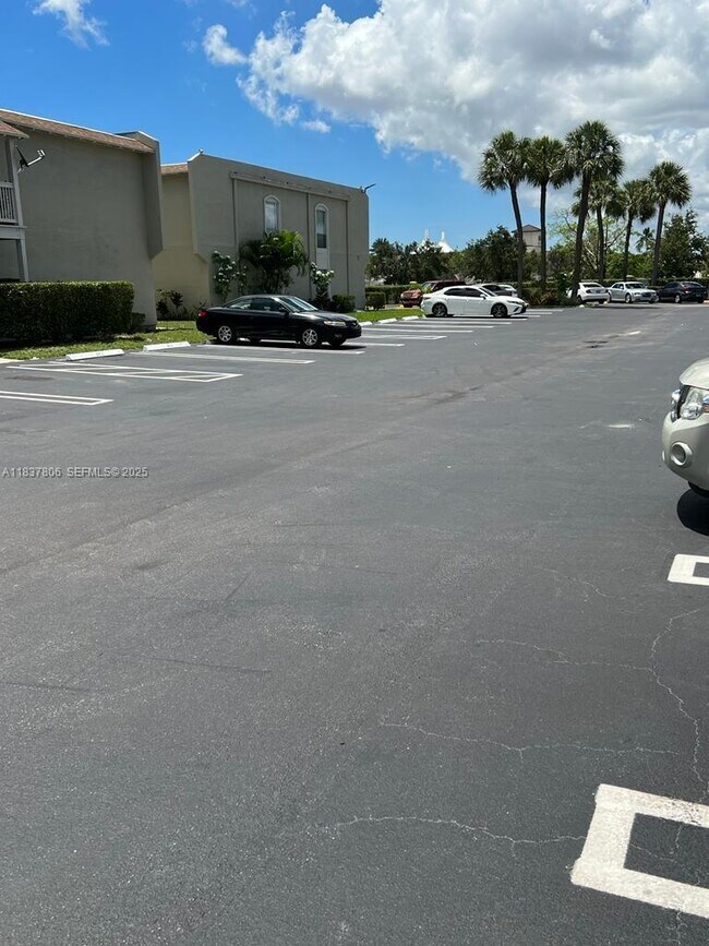 Building Photo - 1500 N Congress Ave