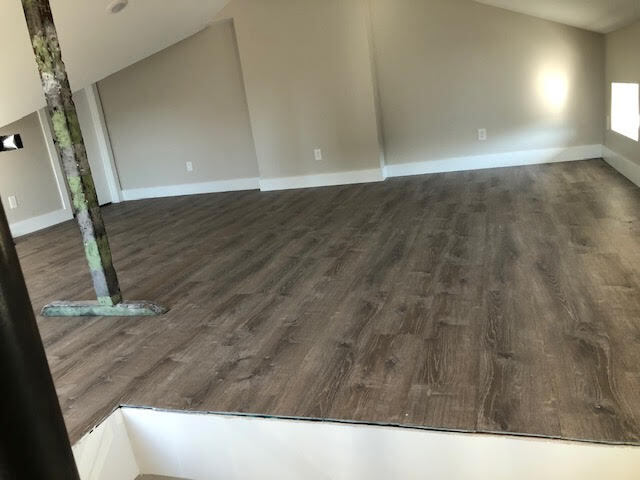 Second Floor Unit - 906 Saratoga St