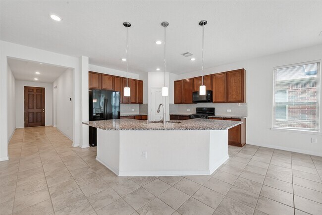 Building Photo - 25611 Reign Wayman Ct