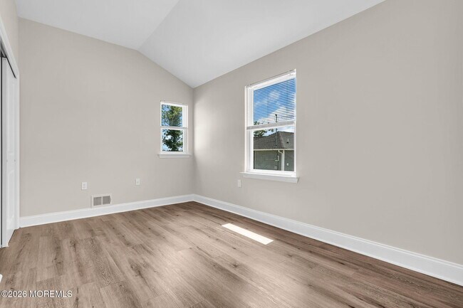 Building Photo - 48 Flint Rd