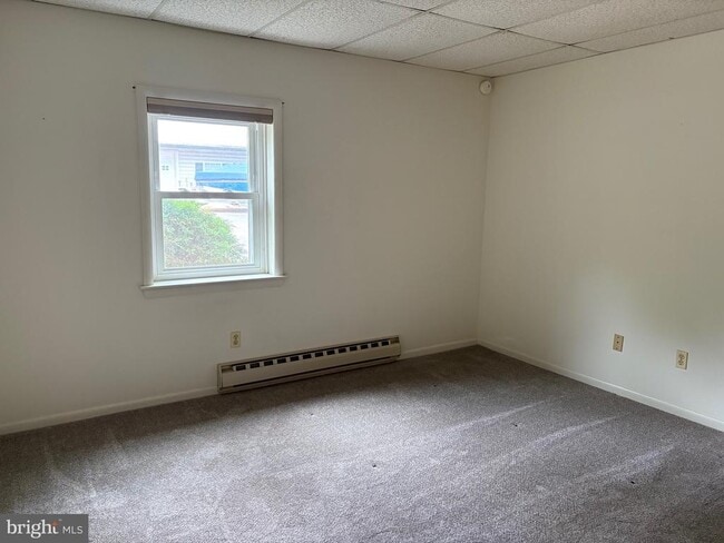 Building Photo - 56 Pineside Dr