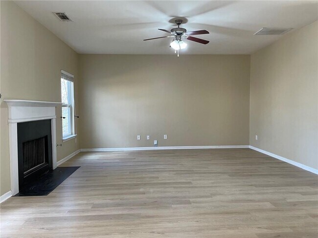 Building Photo - 1265 Wondering Way