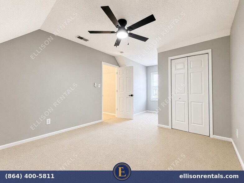 Building Photo - 310 Waterbury Ct
