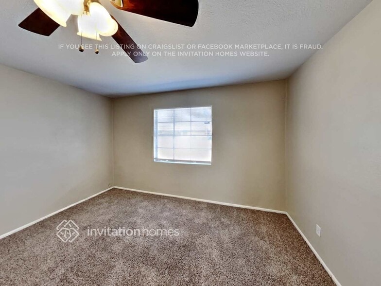 Building Photo - 402 N 47th Pl