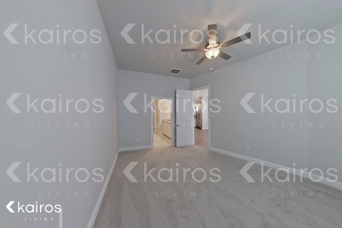 Building Photo - 4828 W Dacha Ln