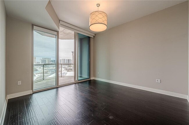 Building Photo - 2795 Peachtree Rd NE