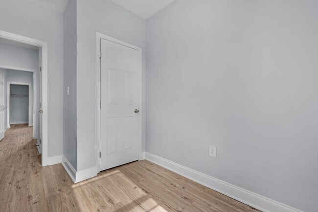 Building Photo - 510 Edgewood St