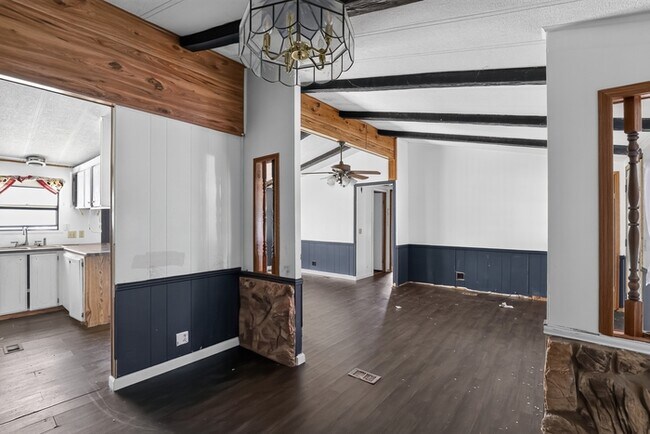 Building Photo - 2609 Joyce Dr