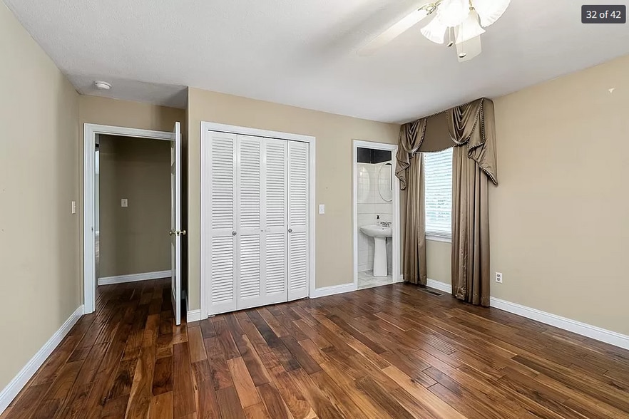 Building Photo - 570 E 6th St