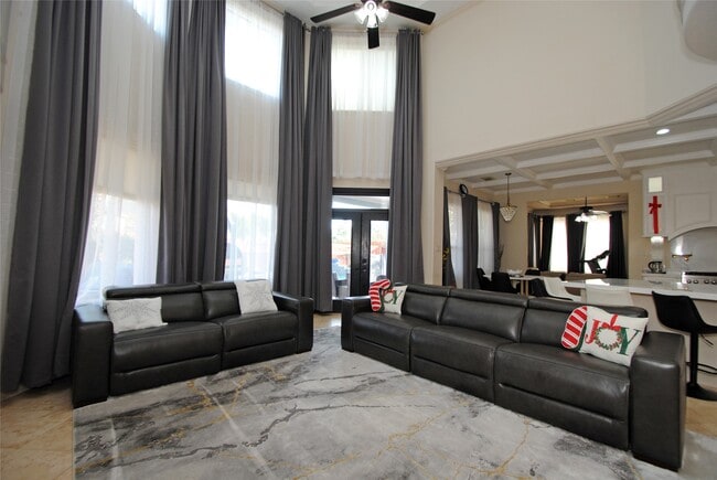 Building Photo - 15823 Medina Lake Ln