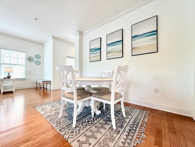Building Photo - Perfect balance of space, style & easy living - 2Bedrooms 2.5Bath in Clearwater!
