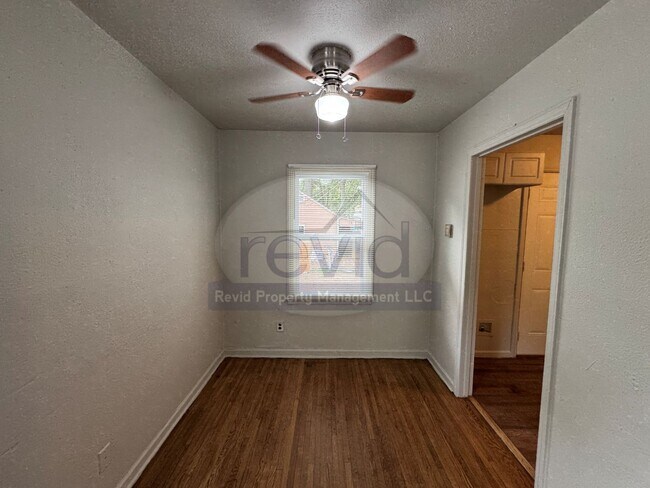 Building Photo - 1445 Luverne St