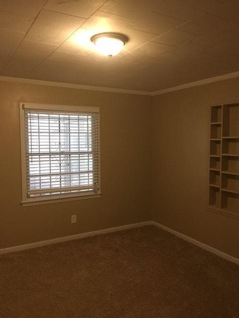 Building Photo - 7454 Oak Dr W