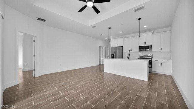 Building Photo - 4989-4991 Fairway Ct