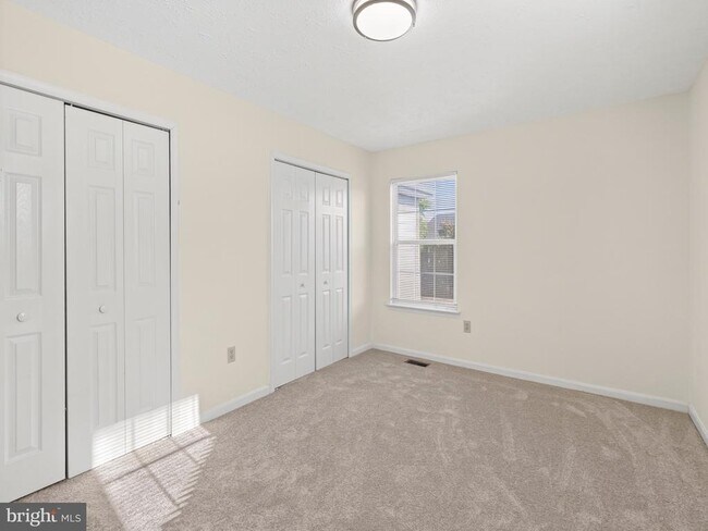 Building Photo - 6120 Gray Wolf Ct