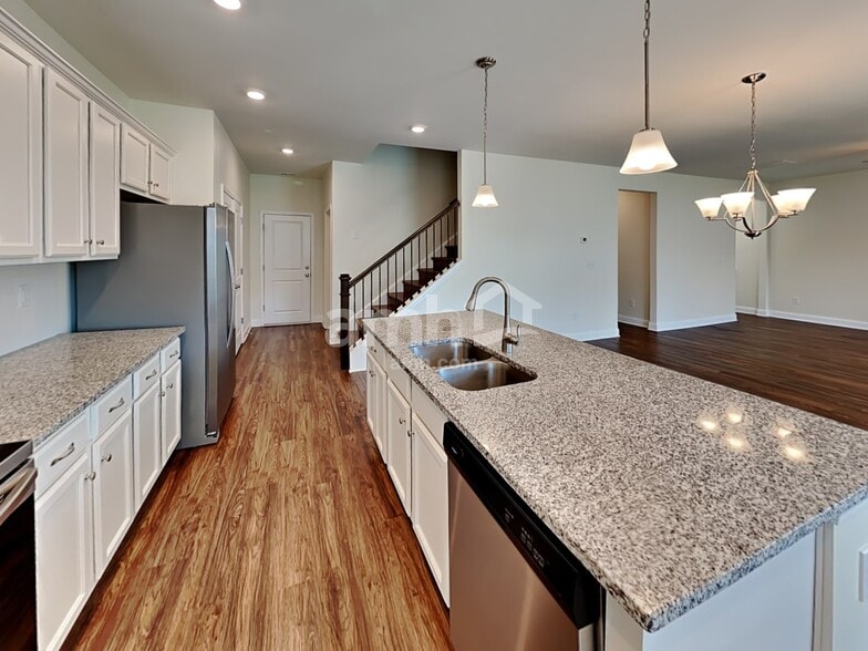 Building Photo - 316 Bourne St