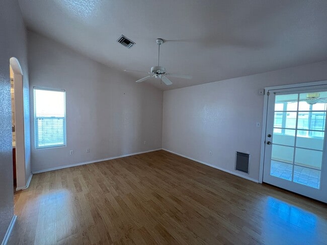 Building Photo - 3 BEDROOM HOME IN THE FOOTHILLS WITH A SPA!