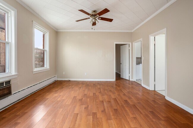 Building Photo - 531 Merritt Ave