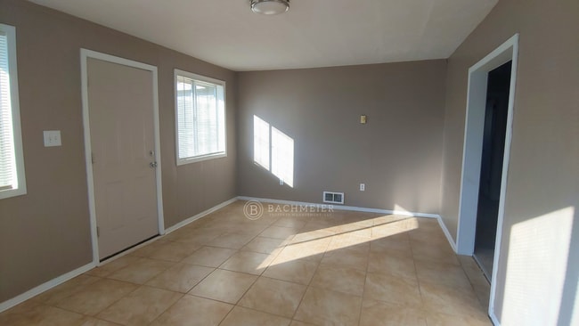 Building Photo - Enjoy living outside of town!