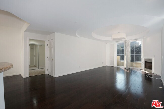 Building Photo - 4400 Cartwright Ave