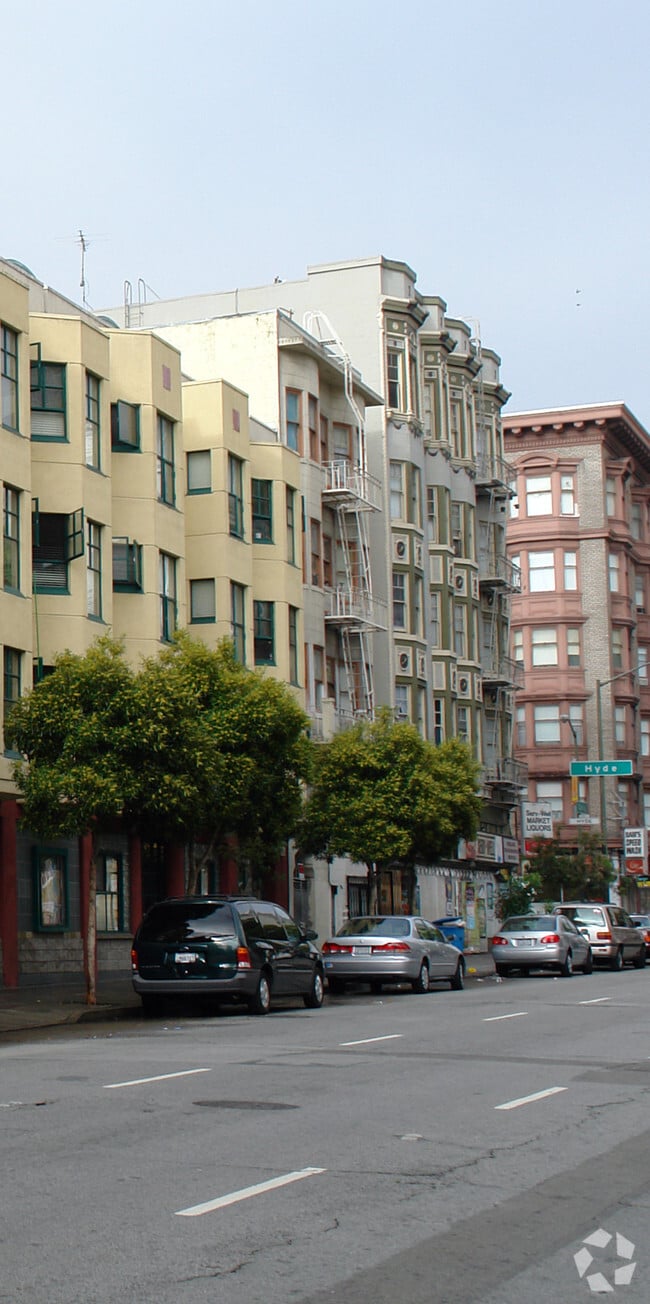 Building Photo - Hyde Park Apartments LLC.