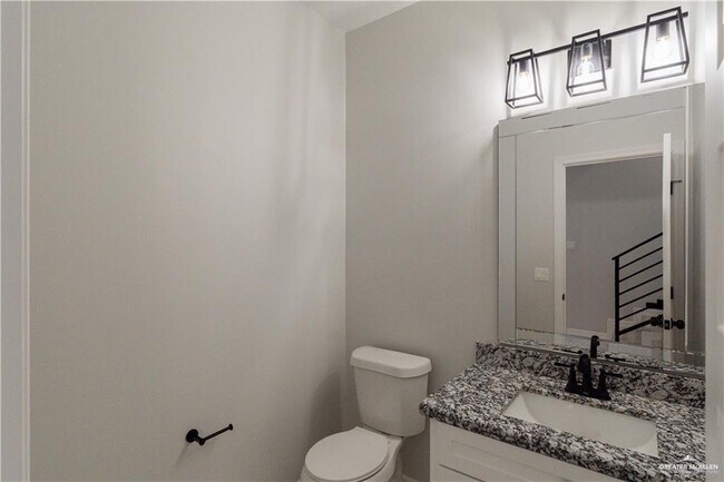 Building Photo - 14 N Crown Point