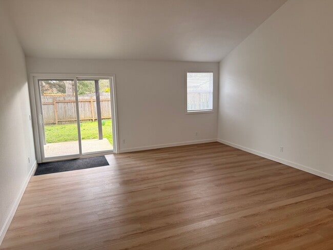 Building Photo - K14111 A &amp; B