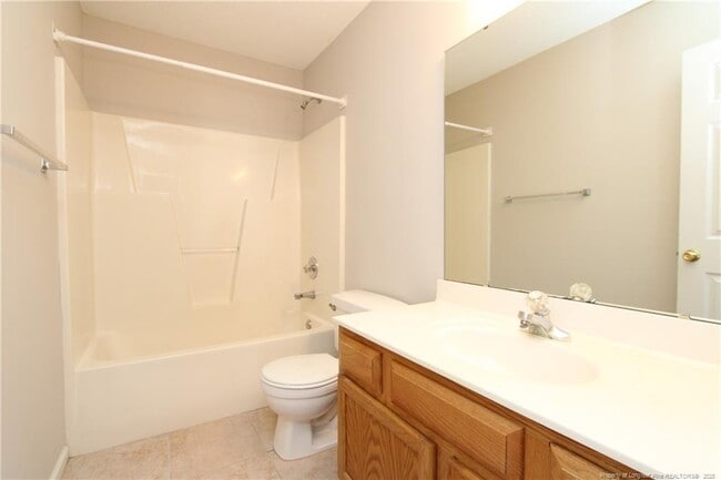 Building Photo - 101 Lake Meadow Dr