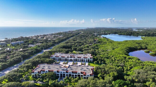 Building Photo - 5601 Jimmy Buffett Mem Hwy
