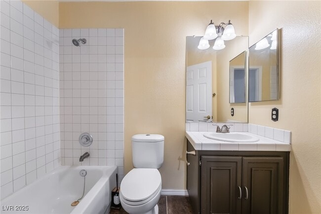 Building Photo - 109 Broken Rock Dr