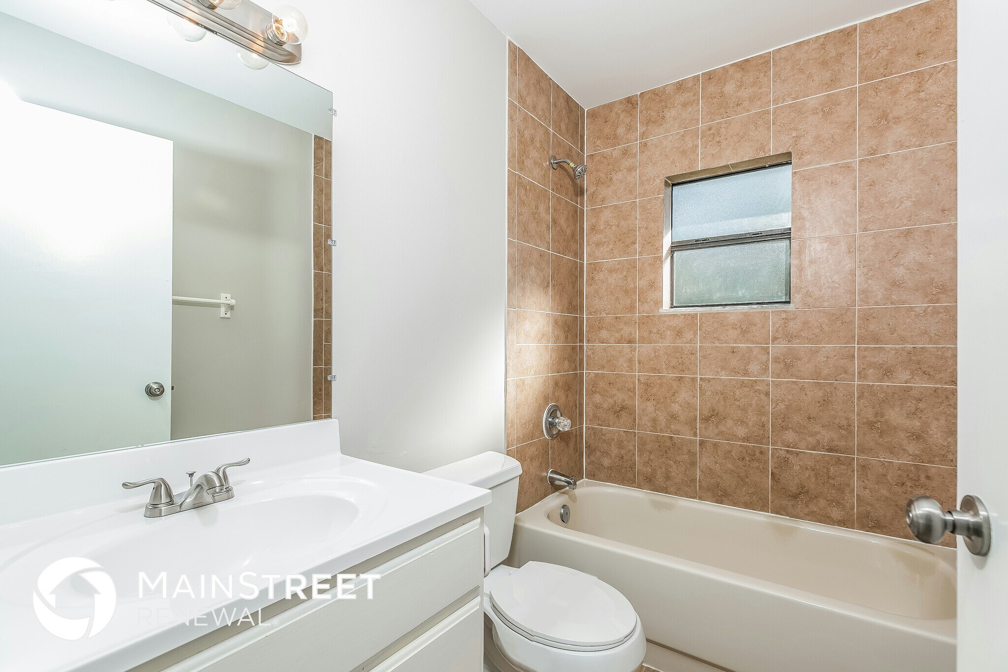 Building Photo - 1467 Dallam Ave NW