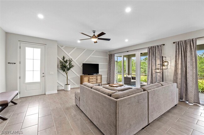 Building Photo - 172 Indies Dr E