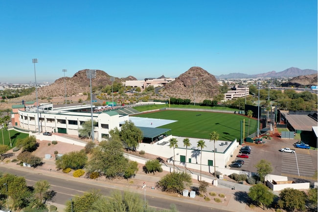 Building Photo - 3Bed/2.5Bath House at Deer Valley/Cave Creek Rd! $4995 Move-In Special! Ready for Immediate Move-In!