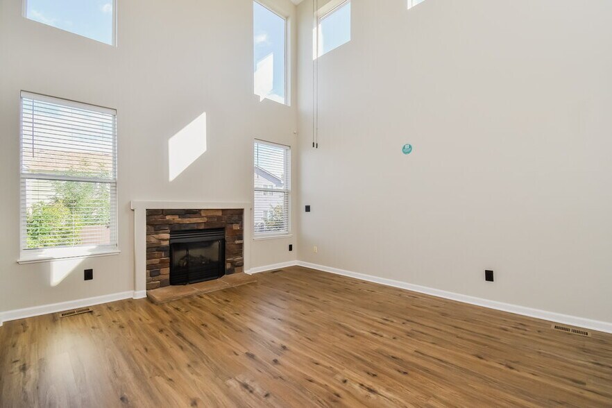 Building Photo - 4617 Bali Ct