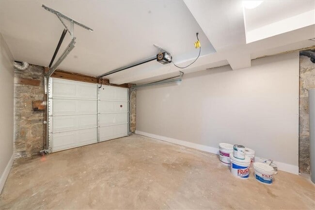 Building Photo - 146 Mt Paran Rd NE